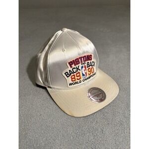 Mitchell & Ness Detroit Pistons Back to Back 89-90 World Champions Snap Back Hat